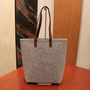 Borsa In Feltro Cm. 40x38x12 Grigio