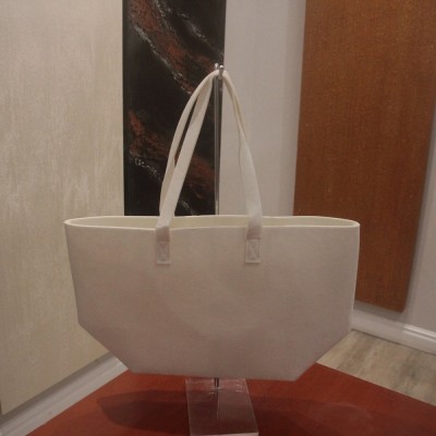 Borsa In Feltro Cm. 30x30x19 Bianco