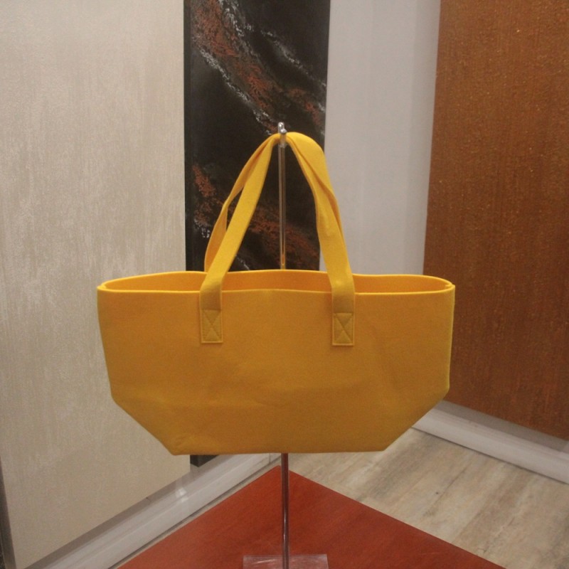 Borsa In Feltro Cm. 26x22x14 Giallo