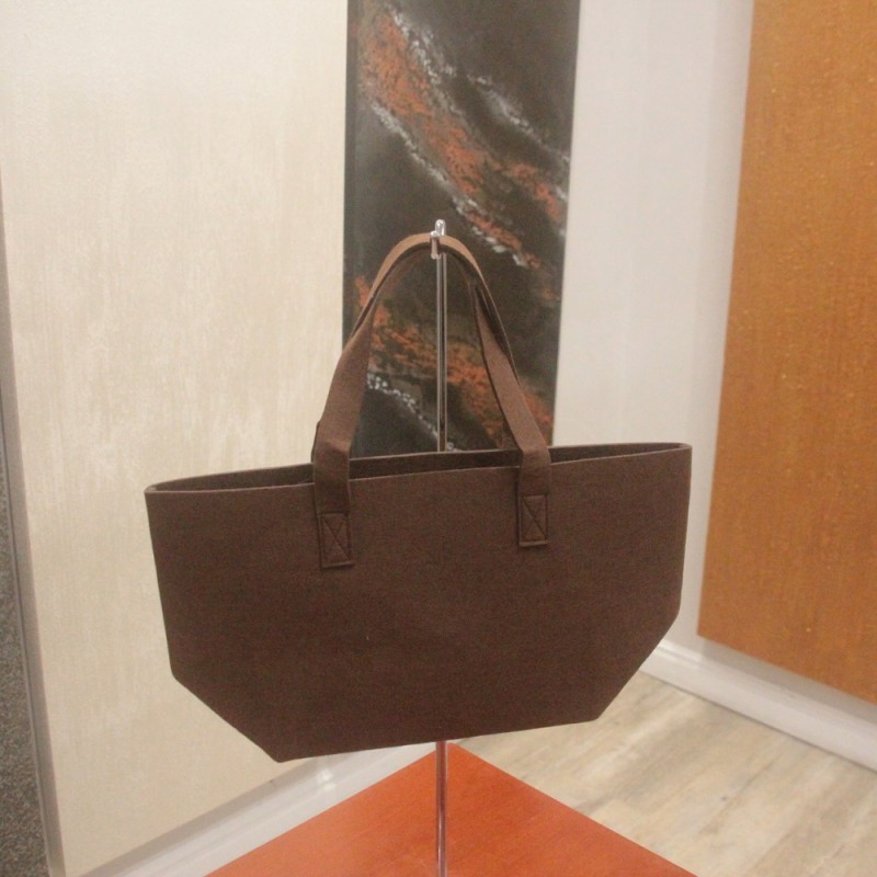 Borsa In Feltro Cm. 26x22x14 Marrone